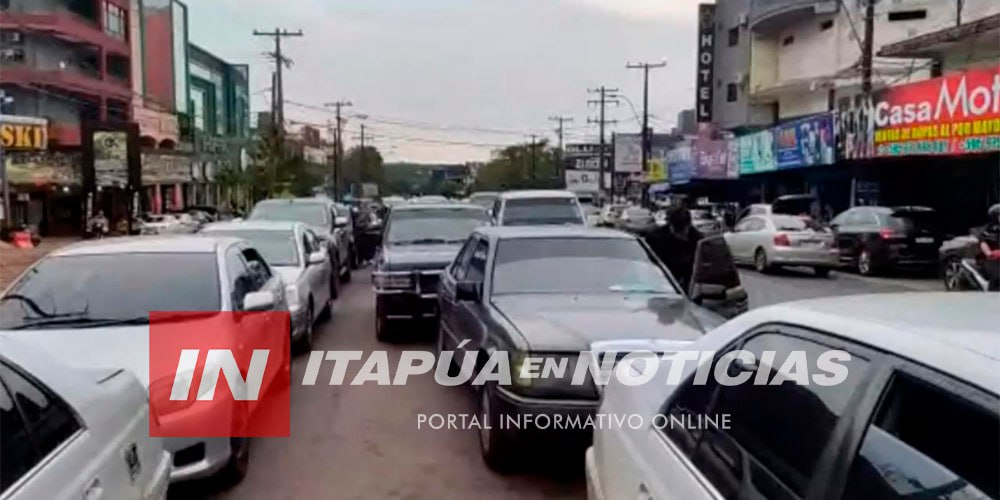MÁS DE 8 HORAS DE ESPERA EN LA FILA DEL PUENTE PARA CRUZAR A POSADAS ...