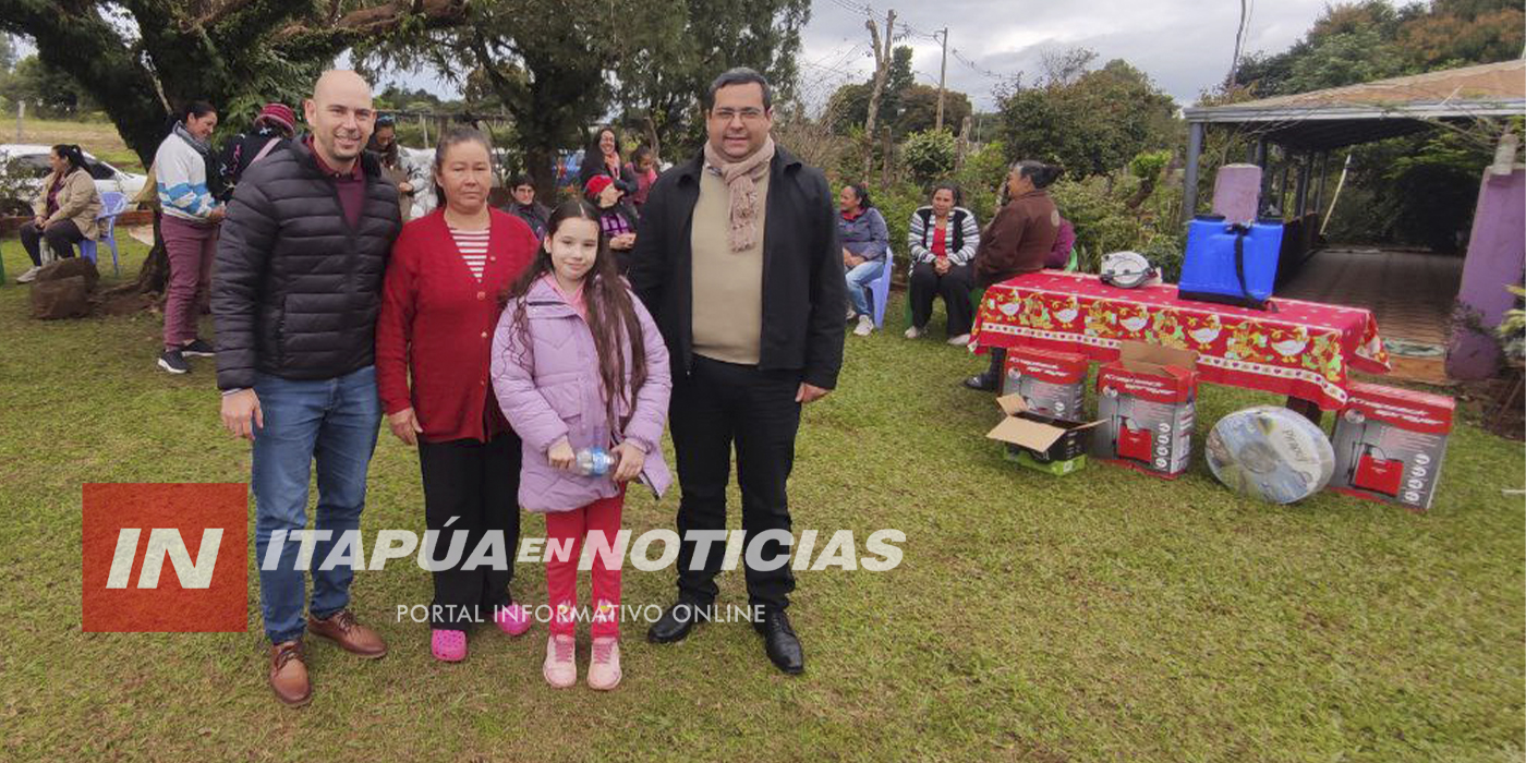 INTENDENTE DE CAMBYRETÁ ENTREGA INSUMOS A PEQUEÑOS PRODUCTORES DEL BARRIO MBURIKA