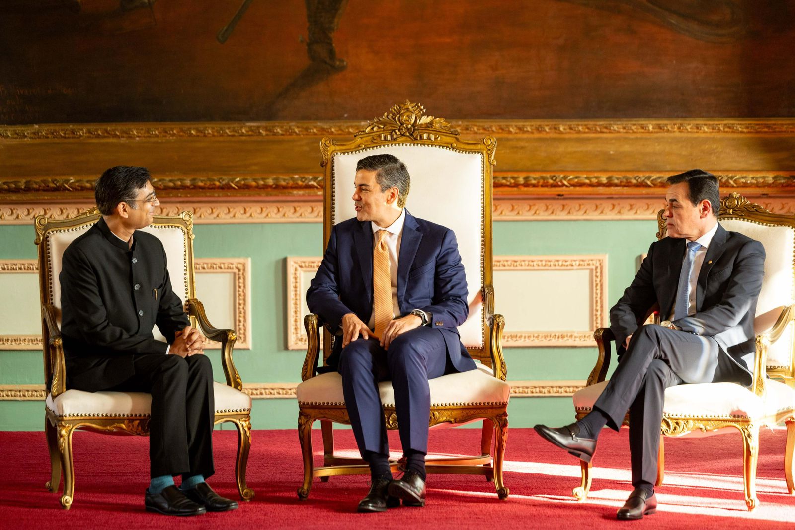 EMBAJADORES PRESENTAN CARTAS CREDENCIALES ANTE EL PRESIDENTE SANTIAGO PEÑA EN EL PALACIO DE LÓPEZ