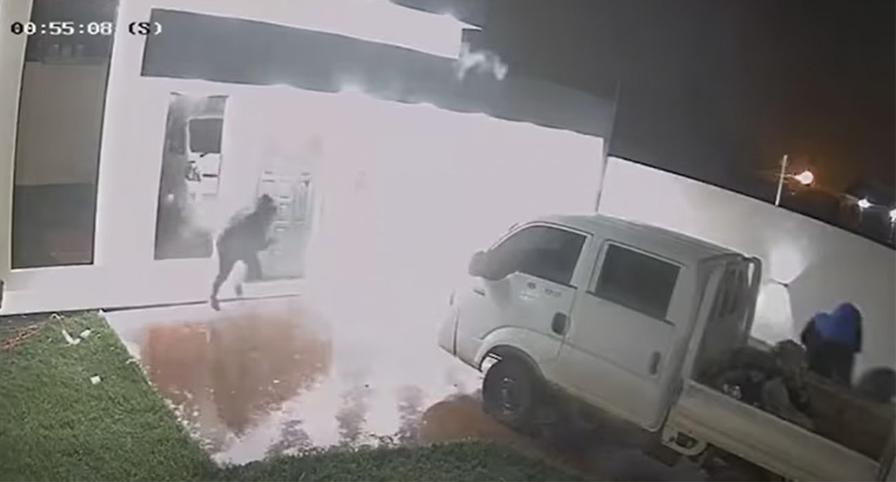 HOMBRE REPELE A TIROS A ASALTANTES QUE INTENTARON INGRESAR A SU VIVIENDA