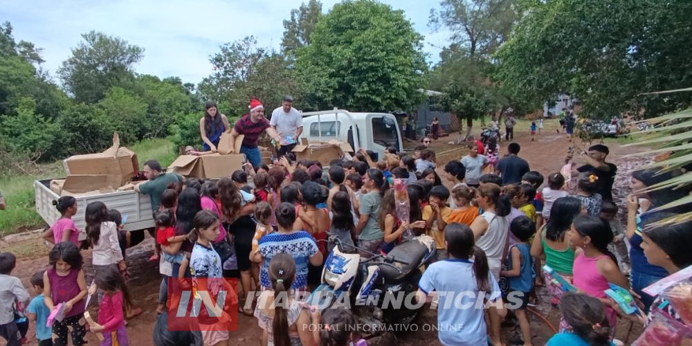 CHEBA CUMPLE 8 AÑOS ENTREGANDO JUGUETES EN NAVIDAD
