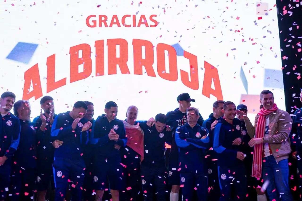 LA ALBIRROJA REGRESÓ AL PAÍS TRAS SU HISTÓRICA PARTICIPACIÓN EN EL MUNDIAL 2026