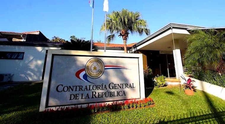 CONTRALORÍA REVISA TÍTULOS DE 381 ENTES PÚBLICOS