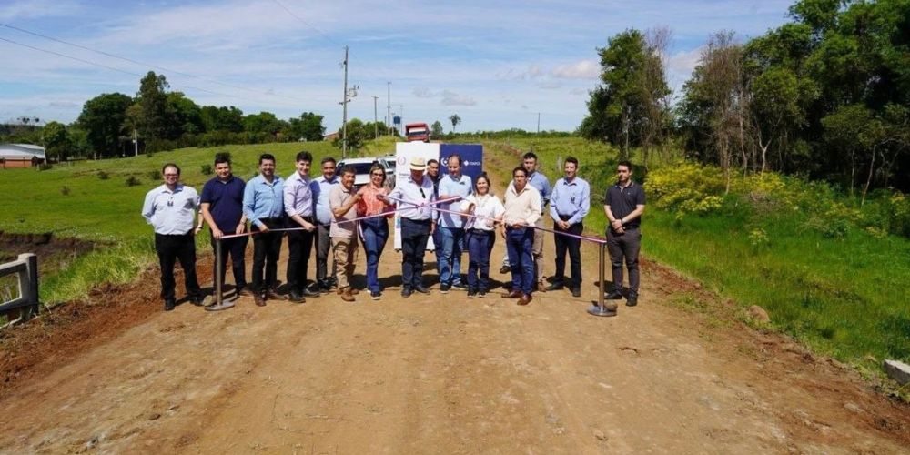OBRAS MEJORAN EL ACCESO A KURUZÚ TOMÁS Y CERRITO